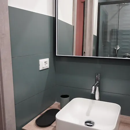 18a Guest house *